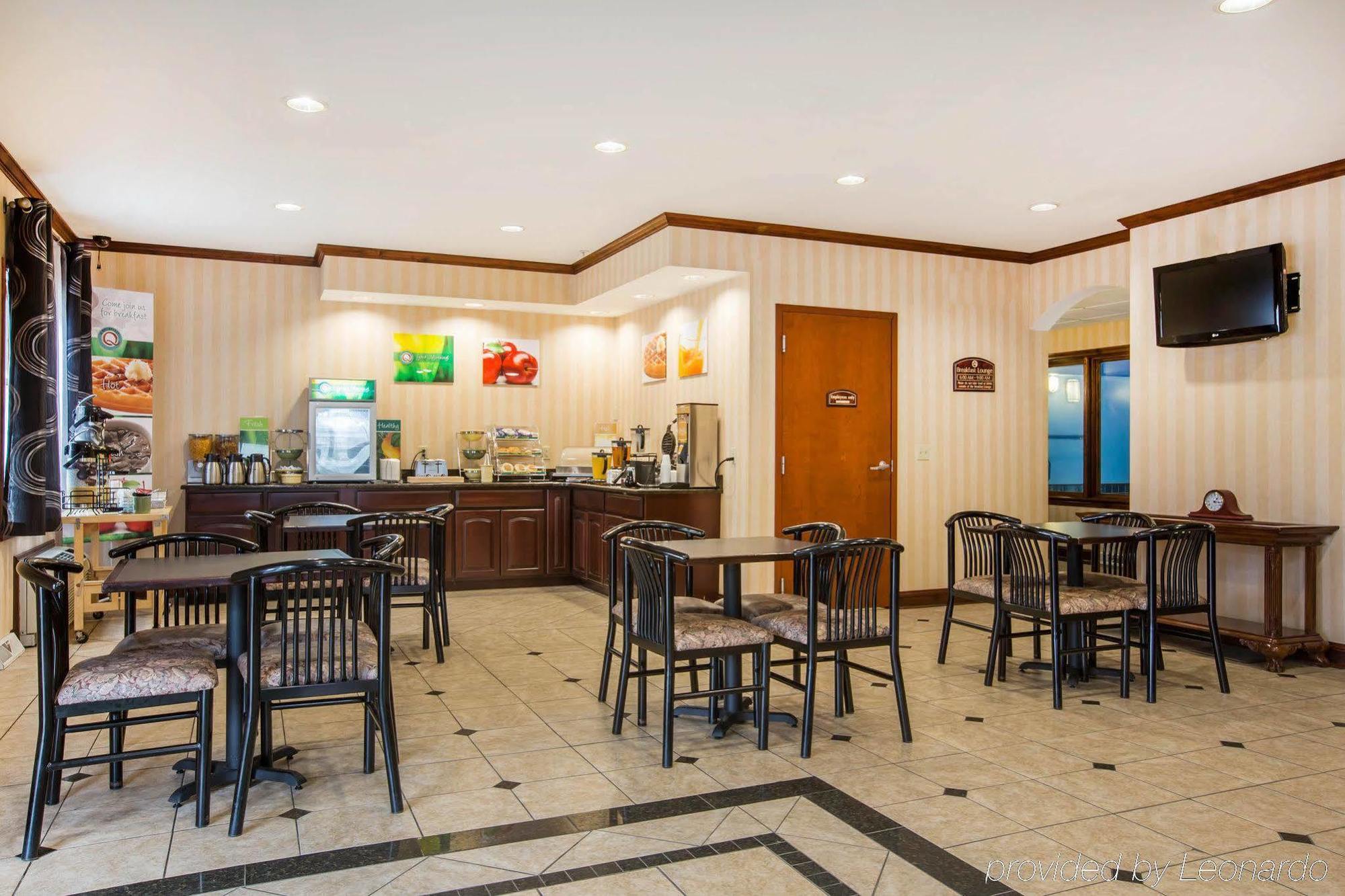 Econo Lodge Glens Falls - Lake George Exterior photo